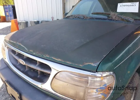 2000 Ford Explorer Xlt from USA, damaged, VIN 1FMZU63XXYUB66503